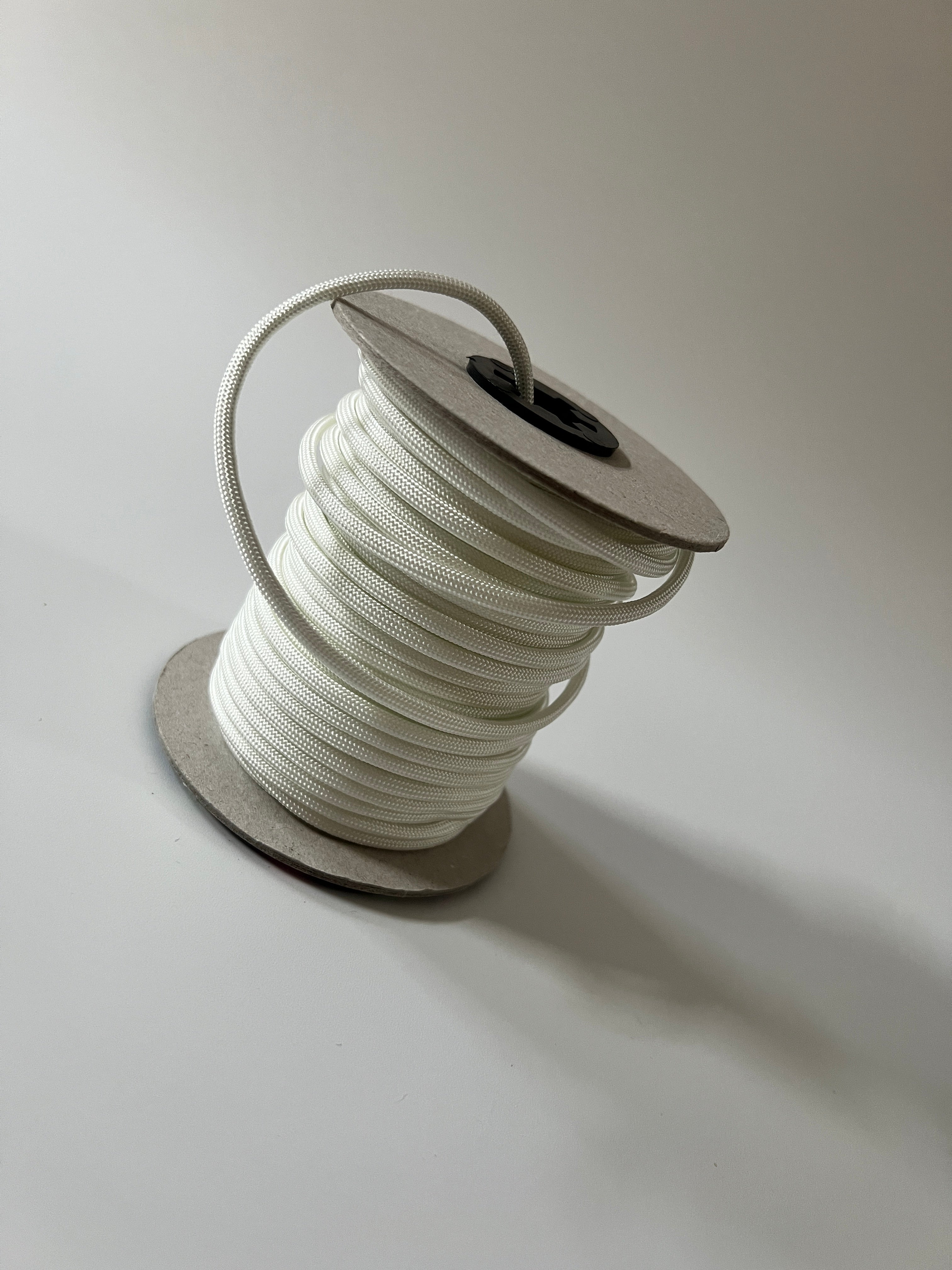 Paracord 550 Typ III Weiß